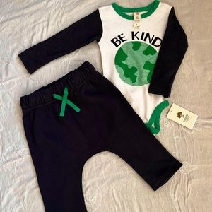 Tucker + Tate Be Kind Earth SET - NWT - 12 months